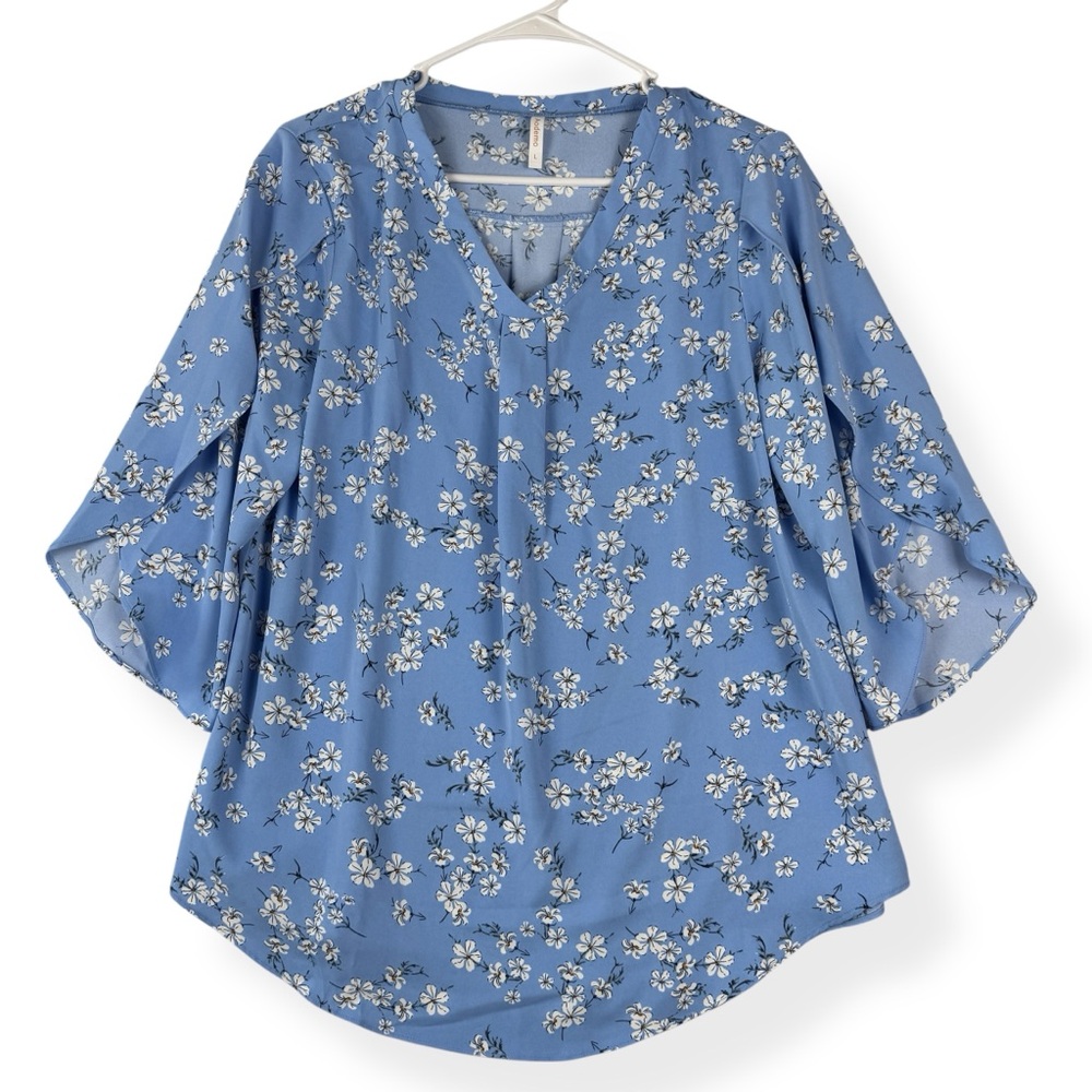Aodemo Blouse Womens L‎ Large Blue White Floral Top 3/4 Sleeve V Neck